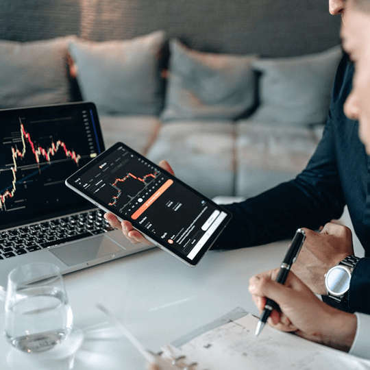 Orentavixyla - Equipa de especialistas em criptomoeda